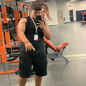 Meet your Posher, Cayetano